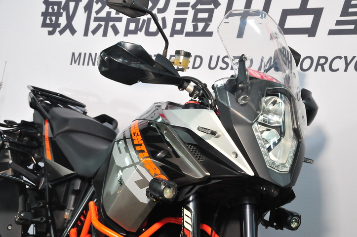 DT-28 1190ADV (3).JPG (327 KB)