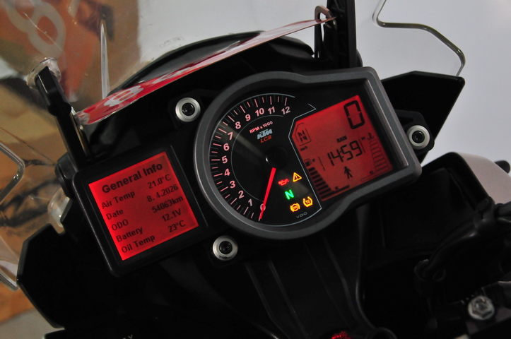 DT-28 1190ADV (9).JPG (270 KB)