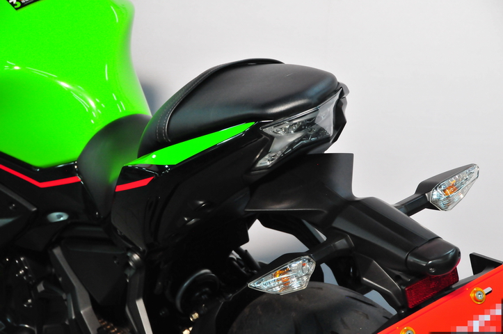 LGX-8537 NINJA650 (8).JPG (266 KB)