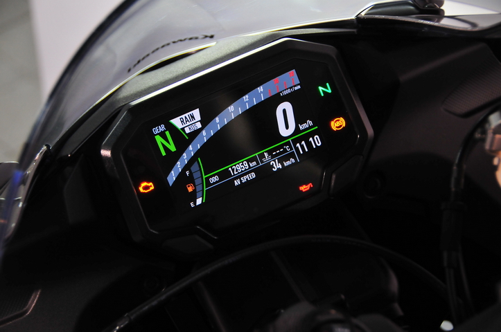 LGR-5213 ZX6R 636 (2).JPG (234 KB)